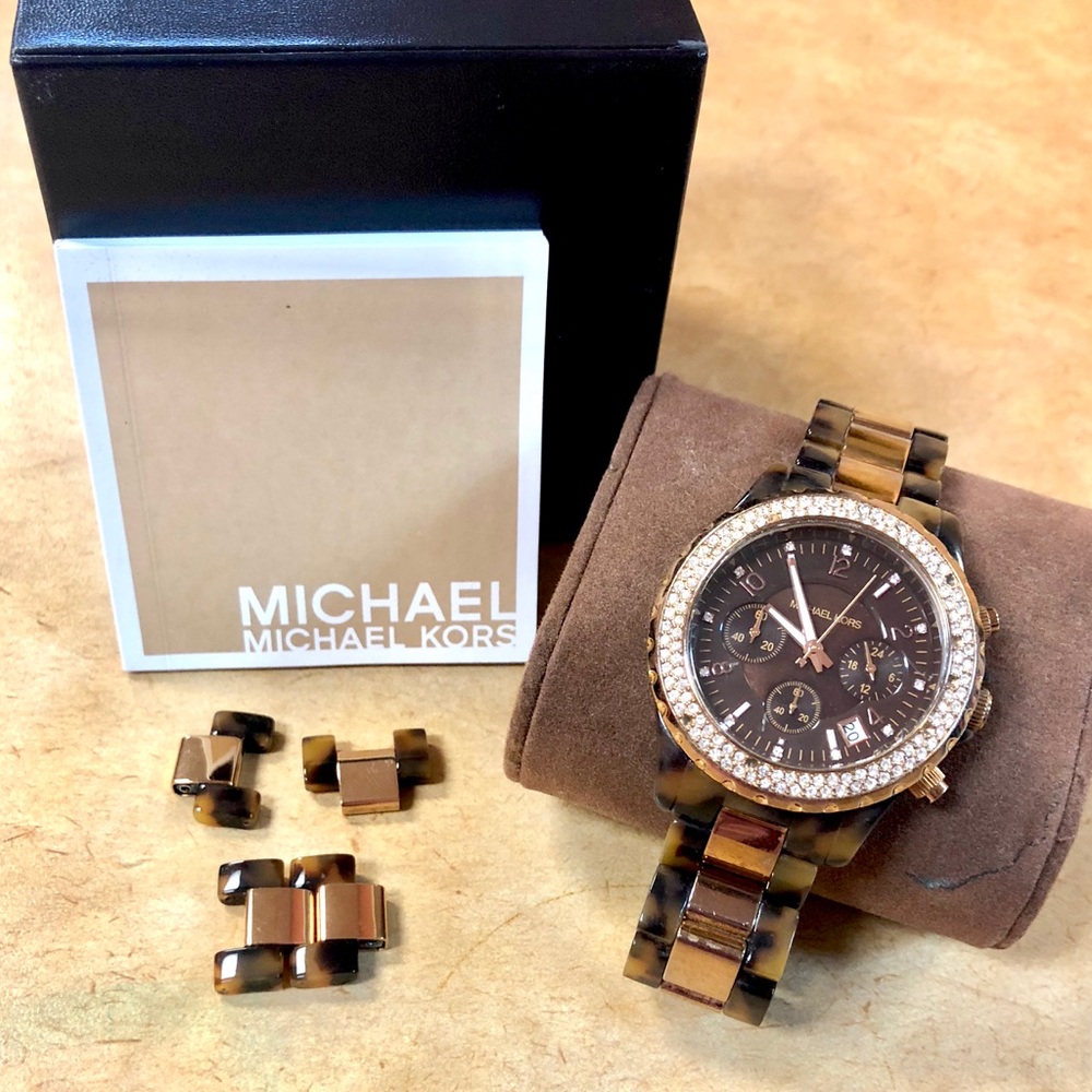 AUTHENTIC MICHEAL KORS WATCH